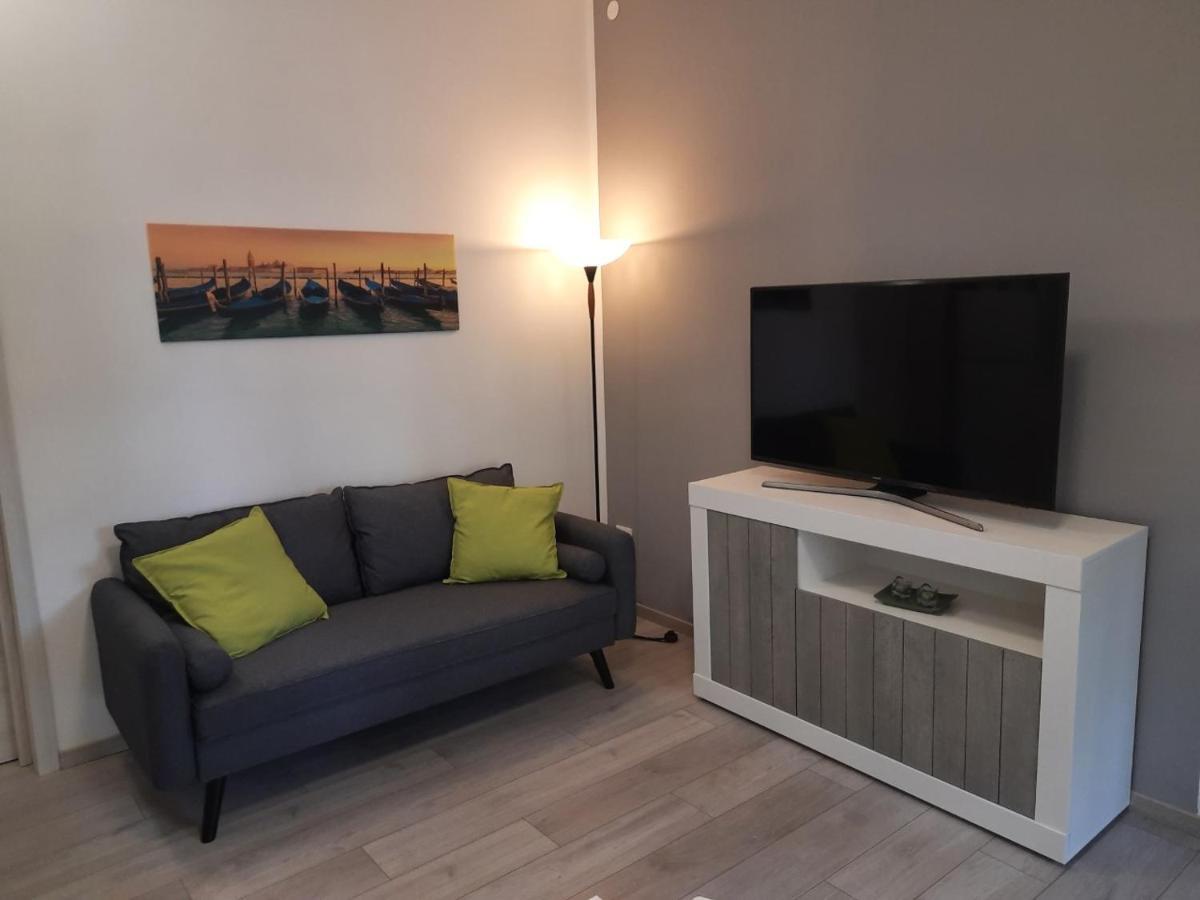 Marco'S Apartment -Ideale Per Venezia- Местре Екстериор снимка